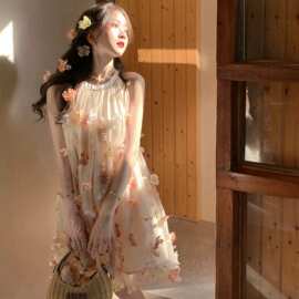 2026夏季新款法式绝美气质立体背心花朵连衣裙挂脖小个子公主短裙