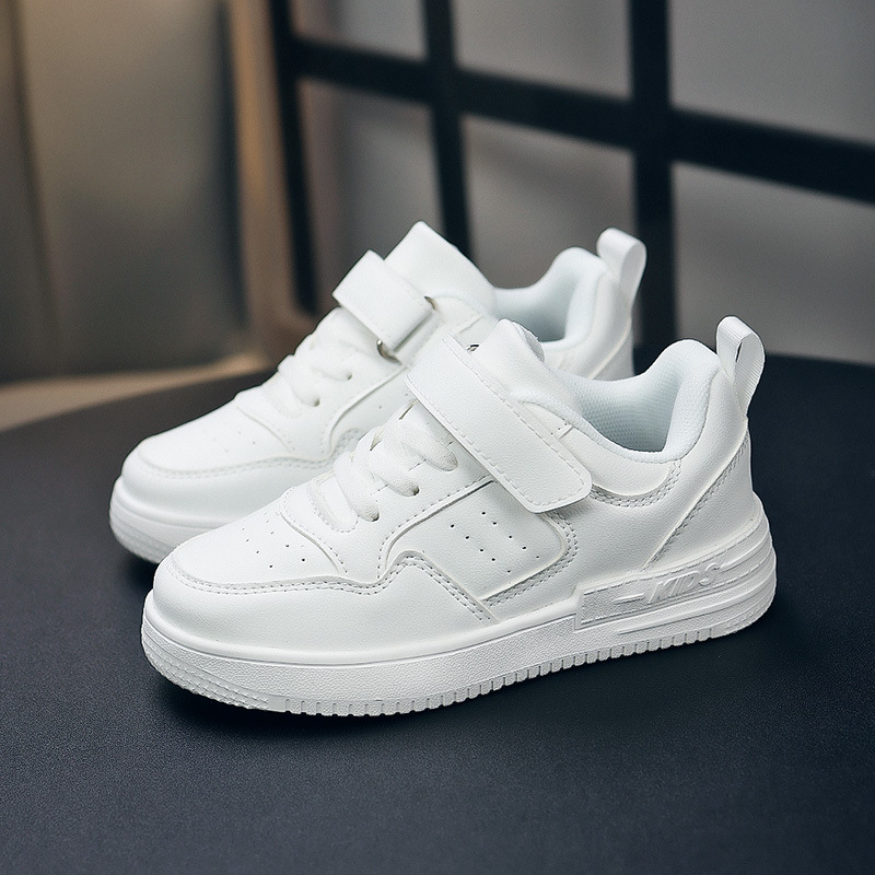 Niños transfronterizos zapatos blancos de verano nuevos niños estudiantes zapatos deportivos blancos del campus de moda zapatos casuales para niñas