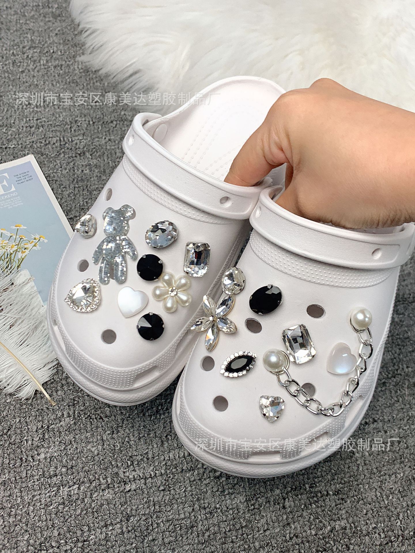 K136-Crystal 곰 다섯 잎 꽃 세트 (신발 없음)