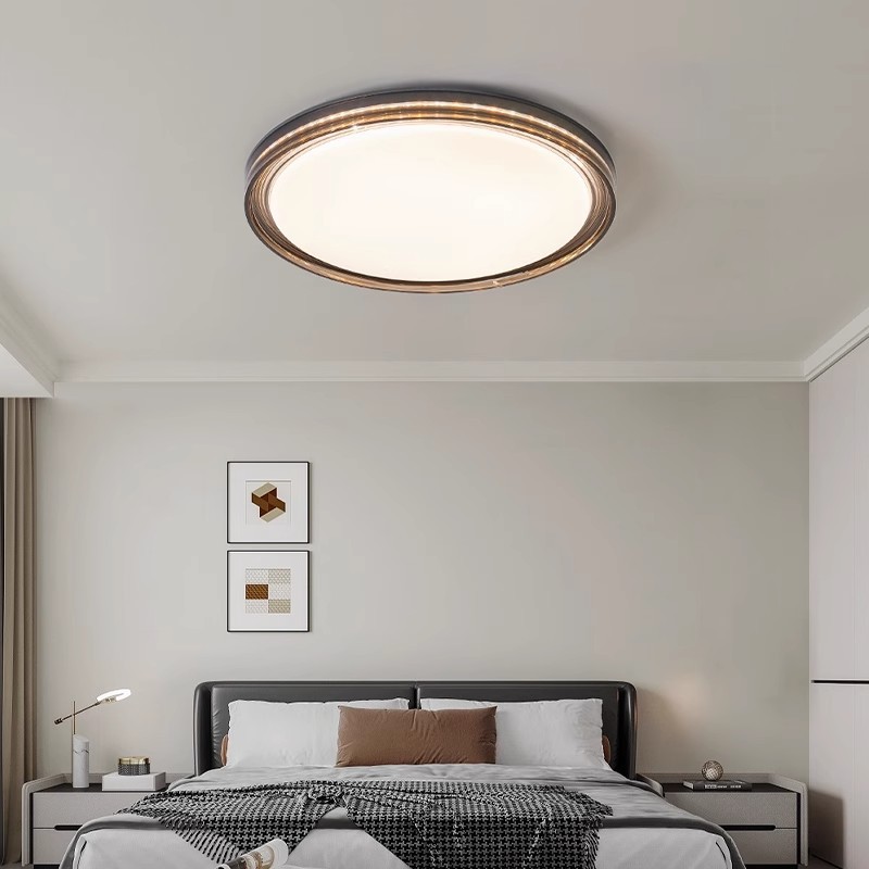 Luz de dormitorio minimalista moderna 2024 nueva creativa redonda dormitorio principal lámpara de techo cálida lámpara de estudio doméstica LED