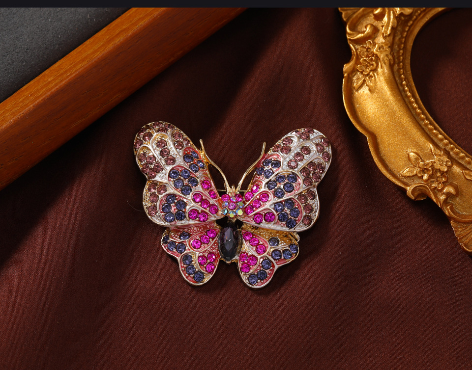 85g Weight Brooches Classification Party Occasion Retro Pin Butterfly Alloy Rhinestone Women's Brooches