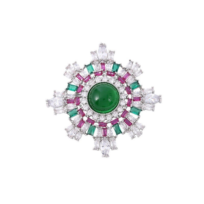 High-grade flowing color snowflake emerald brooch atmospheric pin coat coat gift corsage factory direct supply