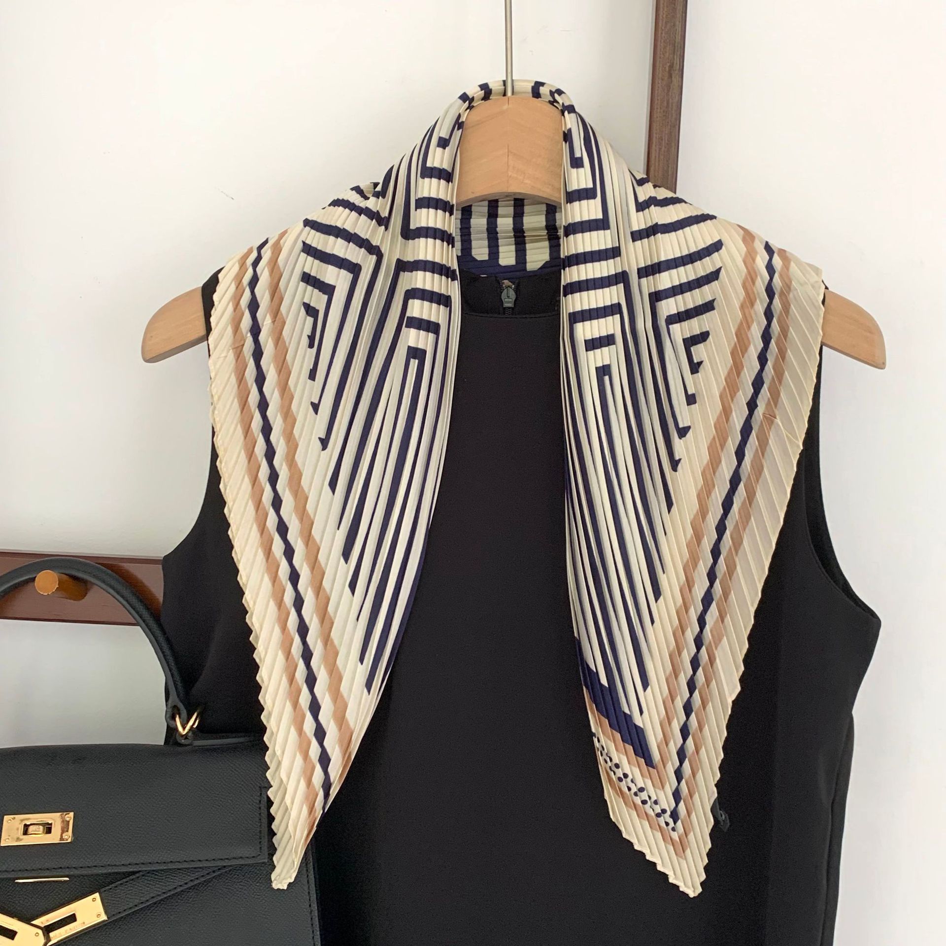 Geometría de patrón azul arrugado