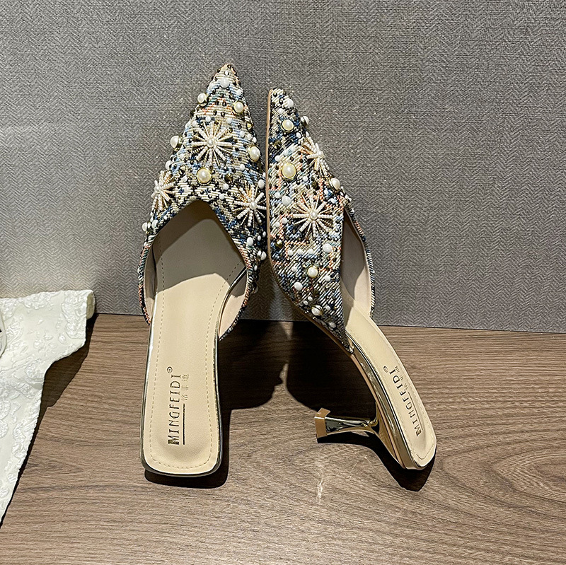 Verano 2025 nuevas medias zapatillas de diamantes de imitación de celebridades de Internet, sandalias Baotou, zapatillas de tacón alto, mujeres, tacones de aguja de moda, puntiagudos image 3