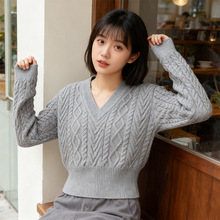 大朗毛衣工厂批发秋冬优雅淑女灰色v领长袖套头扭绳麻花针织衫
