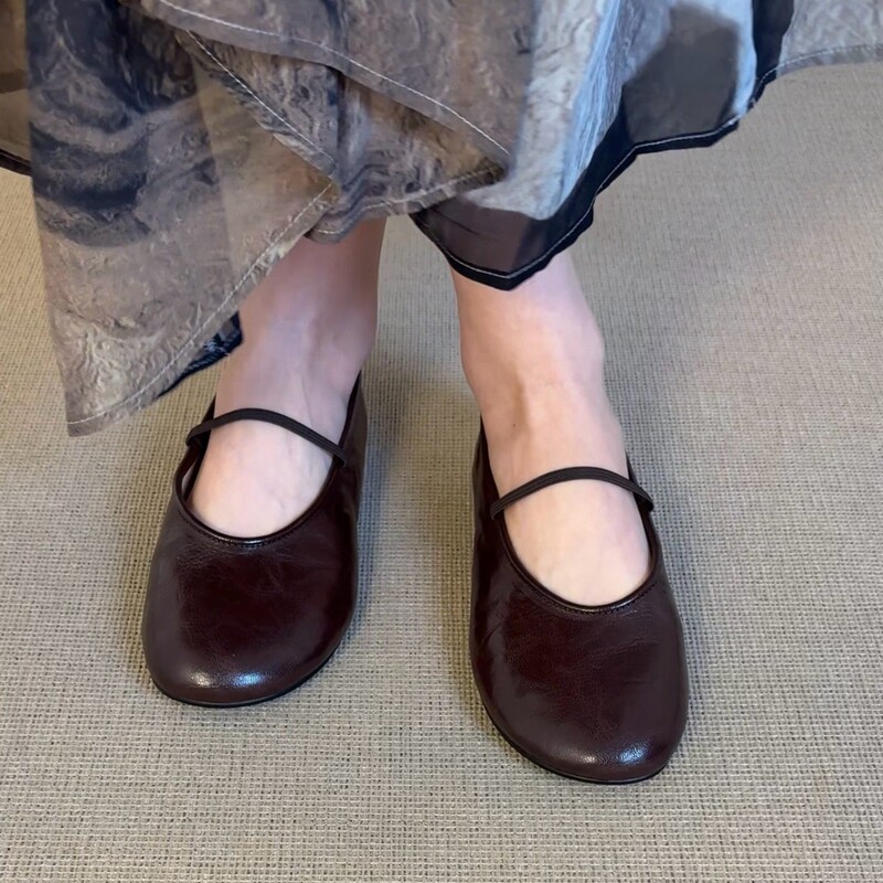 French-style round-toe shallow flat Mary Jane shoes for women, 2026 autumn new fashion, simple and comfortable for commuting French-style round-toe shallow flat Mary Jane shoes for women, 2026 autumn new fashion, simple and comfortable for commuting