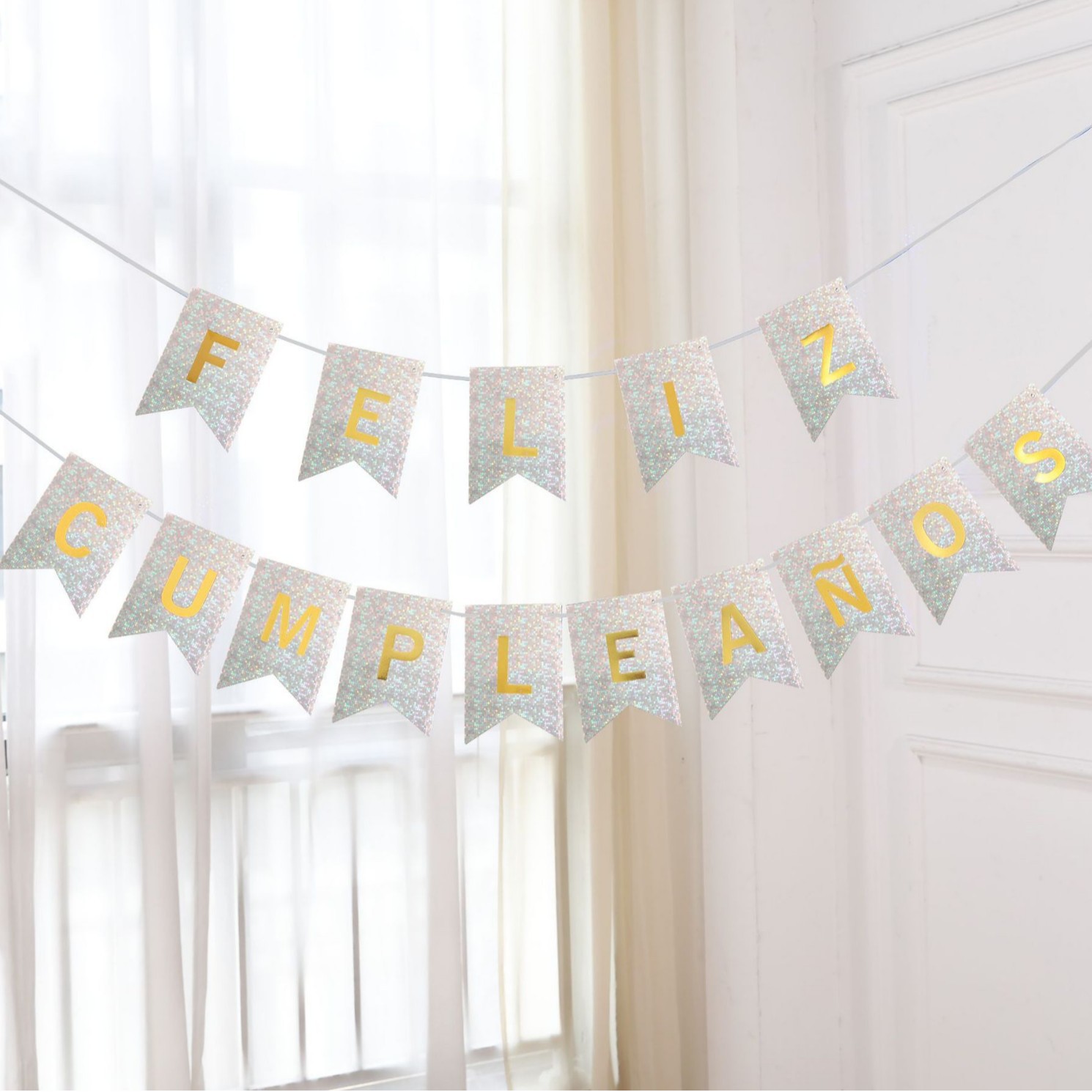 Bandera Láser con Diseño de Puntos en Inglés y Cola de Pez Dorada, Decoración Creativa para Fiestas, Bandera Colgante con Cinta