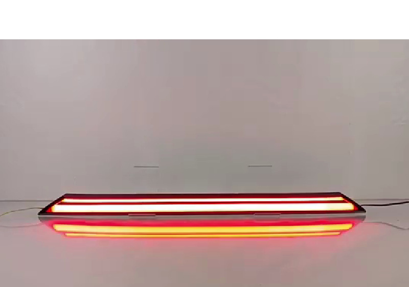 Adecuado para Toyota Senna SIENNA (Senna) 21-23 años-después de la luz trasera