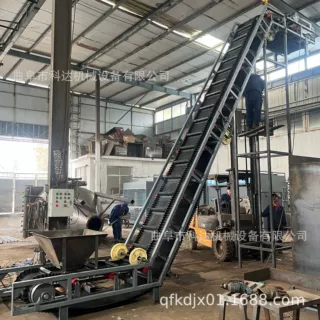 大倾角裙边格挡燃料颗粒皮带输送机 600带宽装车用爬坡皮带输送机