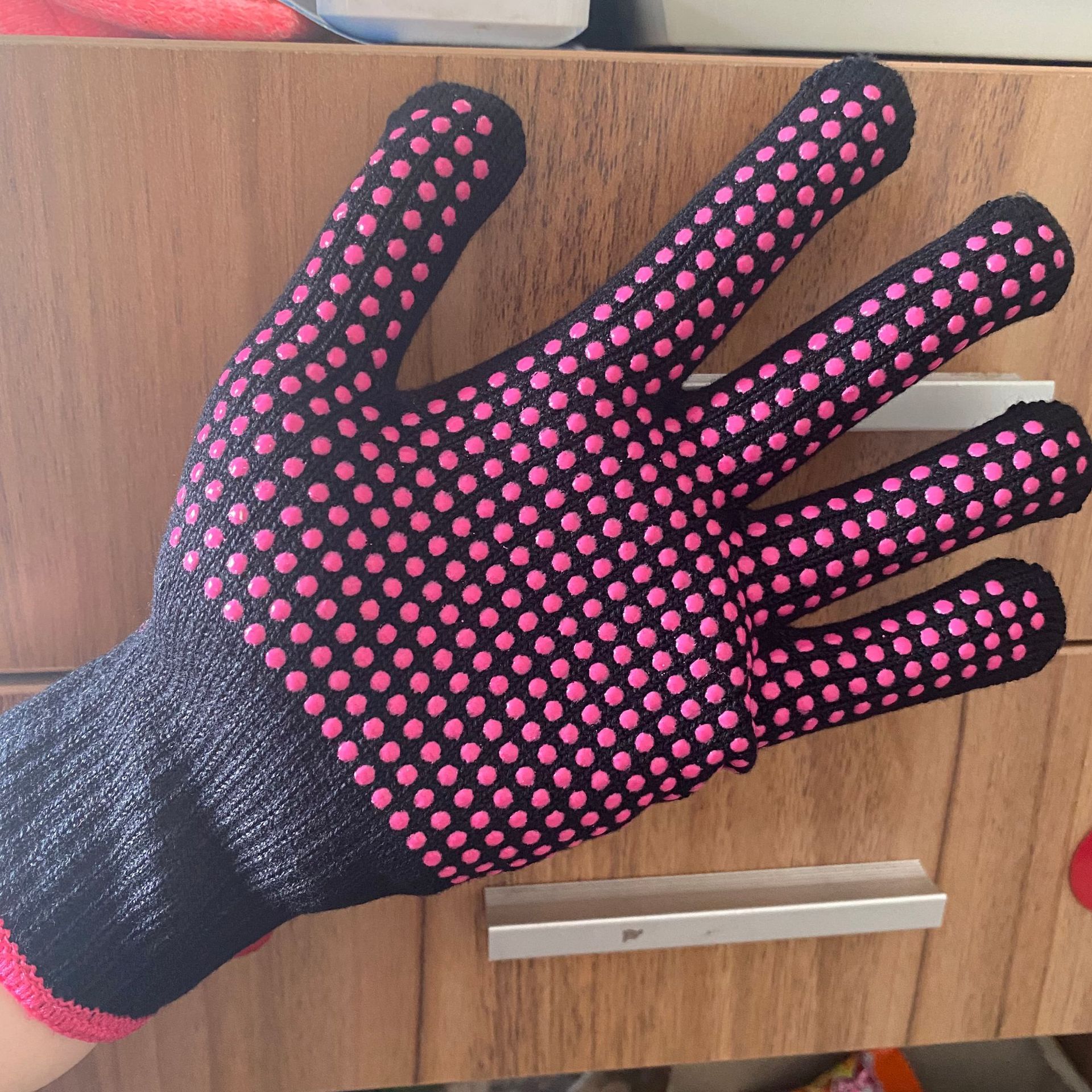 Guantes de peluquería resistentes a altas temperaturas transfronterizos guantes de silicona con cuentas de PVC rizador de pelo guantes de aislamiento térmico anti-quemaduras en caliente recta