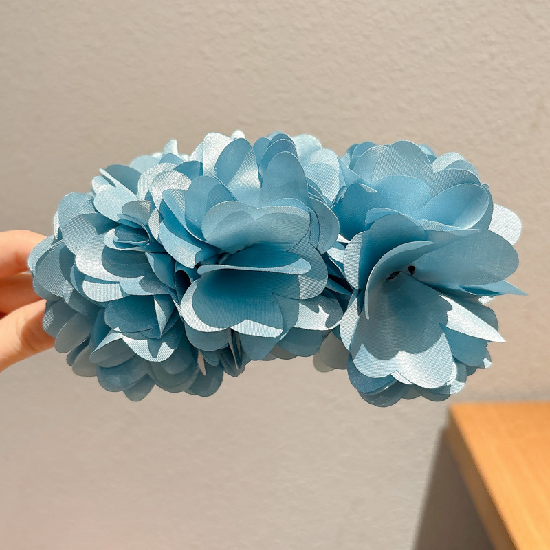 Caro con rosa roja clip de agarre para mujeres 2025 nuevo toque de cabeza de flores de super hadas explosión clip de tiburón