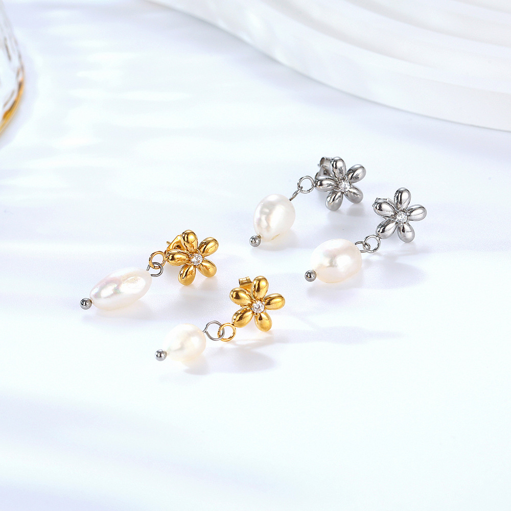 10g Weight PVD Coated Gold Plating Process PVD Coated Real Gold Plated 18K Gold Flower 304 Stainless Steel Elegant Waterproof Non Tarnish Drop Earrings