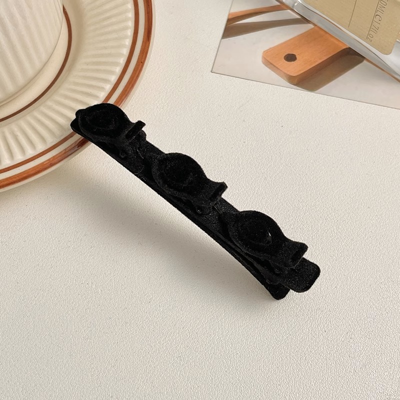 Niños de Año Nuevo acabado de cabello roto artefacto de otoño y invierno flocado rojo amor trenzado clip de cabello para mujeres flanqueado clip