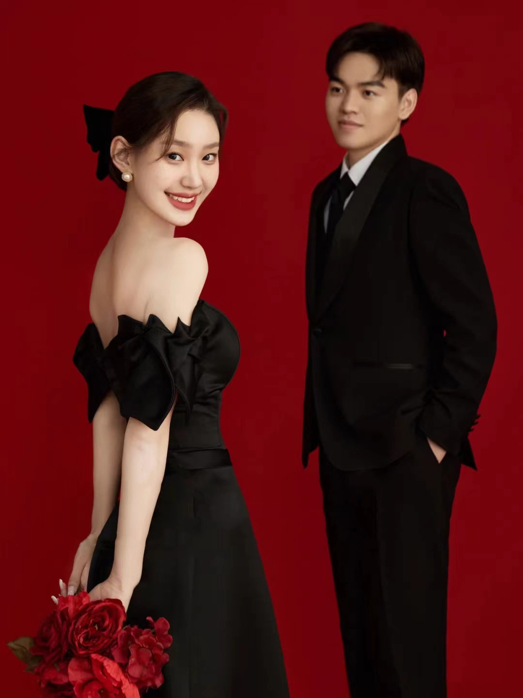 French Light Wedding Black Satin Hepburn Style Studio Theme Couple Photo Bowknot Marriage Registration Small Dress_ecoleips.com