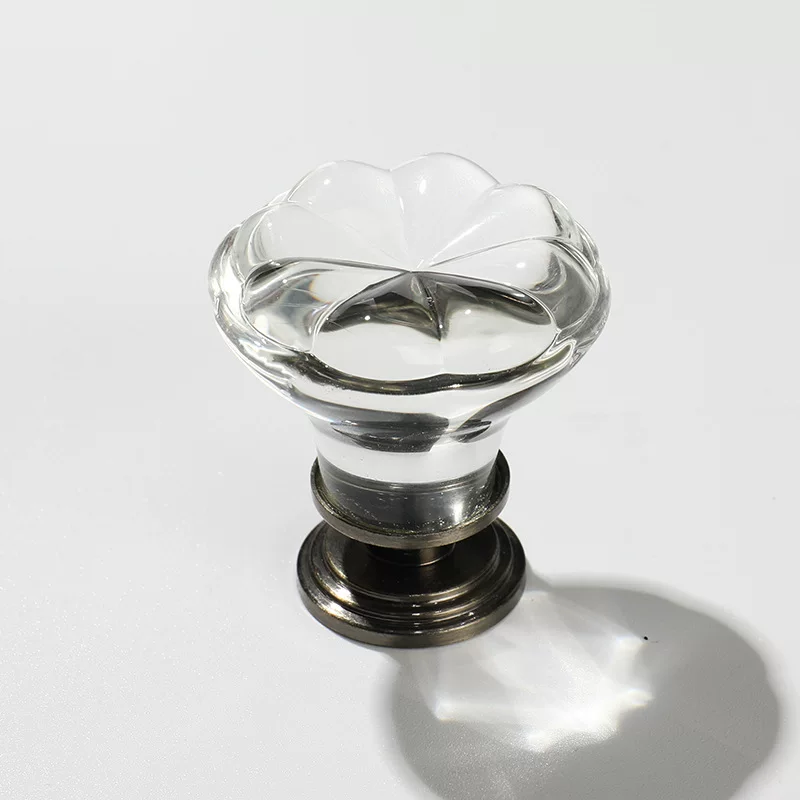 Pull handle wholesale cabinet door handle eight-petal flower American trendy light luxury transparent crystal pull handle