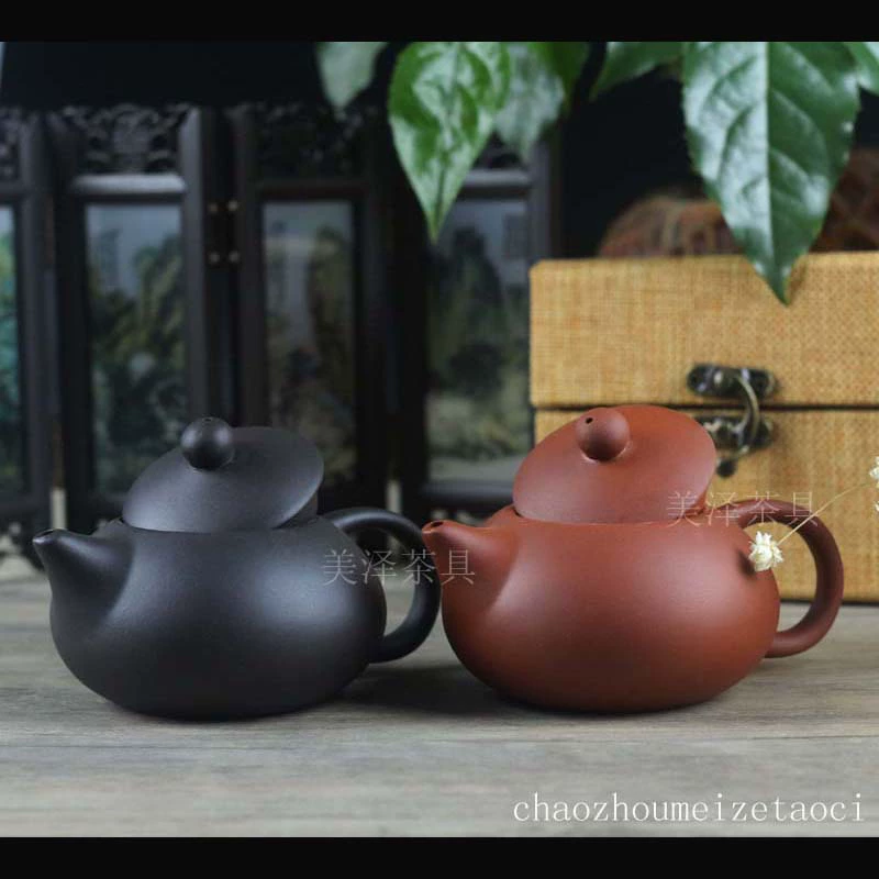 Xishi purple clay teapot 125 ml, kung fu tea set — affordable drainage teapot (red/black)