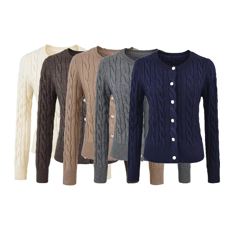 Old Money style round-neck, single-breasted, cable-knit sweater cardigan for women, Korean retro outerwear, age-reducing knit top, slimming effect