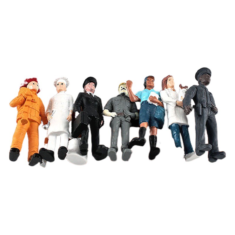 Comercio exterior transfronterizo Nueva simulación sólida estática veterinario piloto cartero panadero muñeca decoración modelo