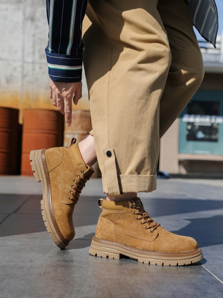 Primavera estate inverno grandi stivali bassi in stile britannico scarpe da lavoro da uomo stivali gialli grandi retrò_voghion.com