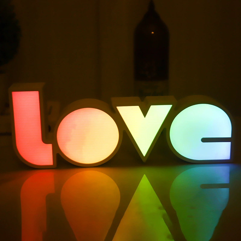 LED светящаяся коробка со словами LOVE, питание USB или 3×AAA, 36×13.5 см, цвета в полоску/градиент