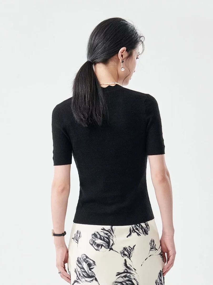 [Special Sale] Knitted Cardigan T-Shirt Women's Summer Wool V Neck Short Outer Sweater 2025 Summer Women's Yujie Style