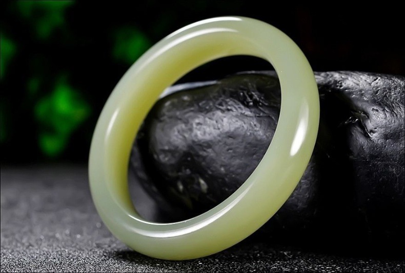 Vòng tay ngọc bích Hetian Tân Cương tự nhiên màu xanh trứng vịt – đường kính trong 54–64 mm chi tiết 17