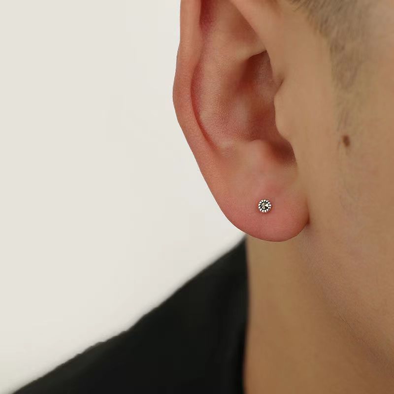Coole Herren Ohrstecker Minimalistisch Aus Edelstahl Hypoallergen_voghion.com