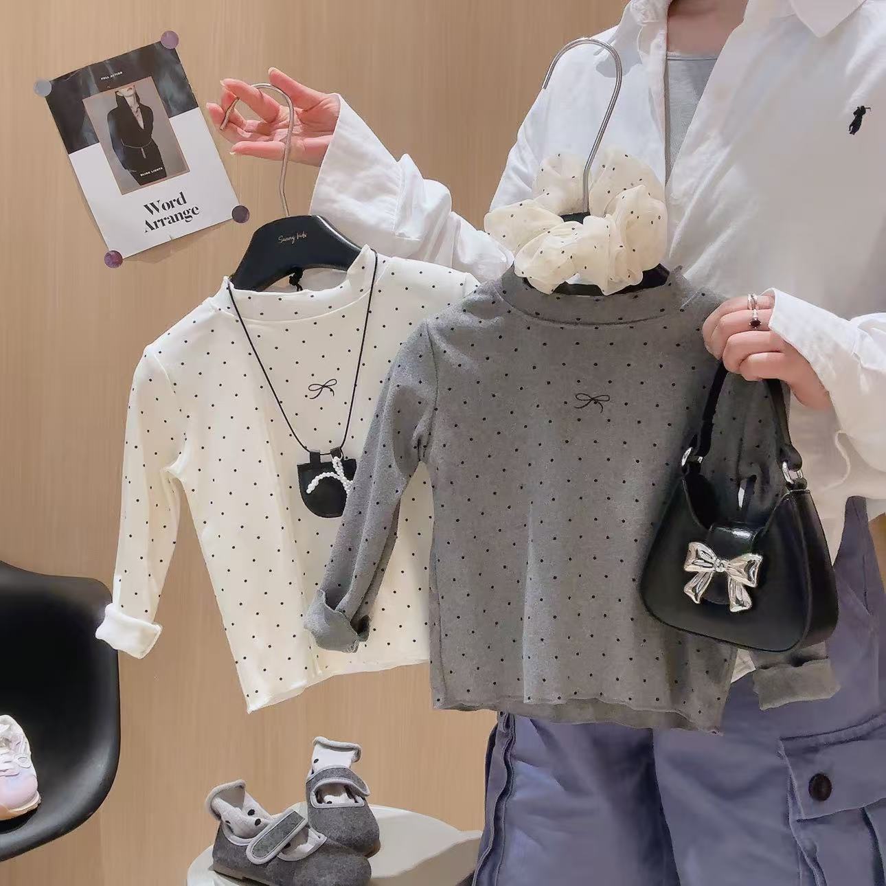 Primavera y otoño de niñas moles de cuello camiseta de base bebé arco camiseta de manga larga camiseta de cuello medio alto para niños ropa superior al por mayor image 3
