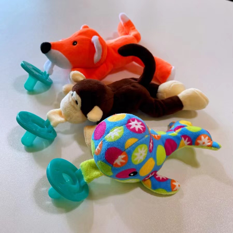 Nuevo bebé chupete juguete bebé colgante animal de peluche juguete variedad de color chupete de silicona