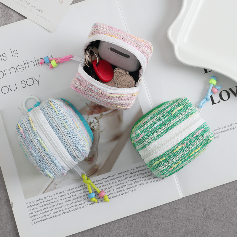 Nuevo mini bolso de llaves de viento de fragancia bolso de cambio lápiz labial de almacenamiento universal para el corazón de la niña conveniente para salir y almacenar en uno