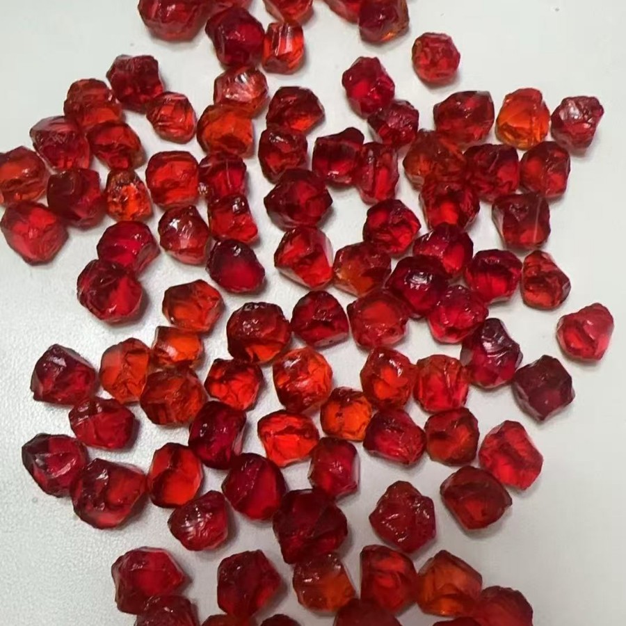 Thủy tinh đỏ (một) / 1-1.5