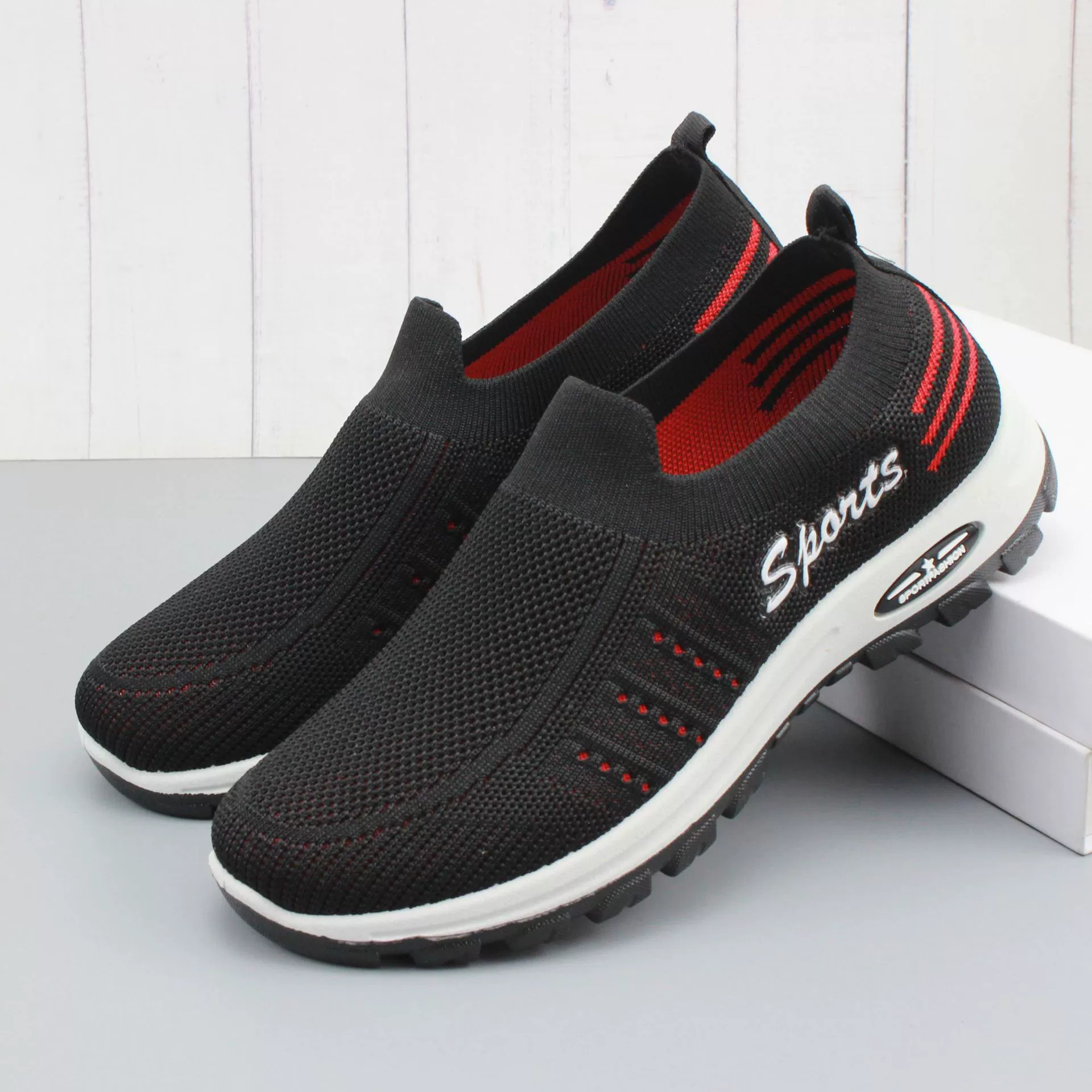 2024 Весна и лето дышащая и удобная мягкая подошва обувь для ходьбы мамы