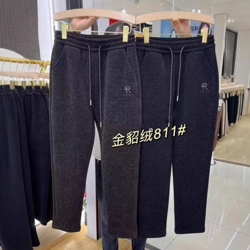 金貂绒直筒女裤秋冬加厚显瘦妈妈裤子小脚裤松紧腰休闲轻熟高腰