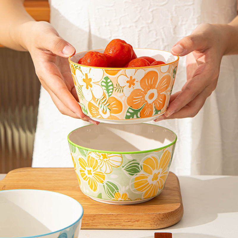 陶磁器の食器のかわいいご飯の碗の家庭用の高い顔の値の食事の碗の小さい碗の2025の新型の小さい清新な碗のスプーンのセット|undefined