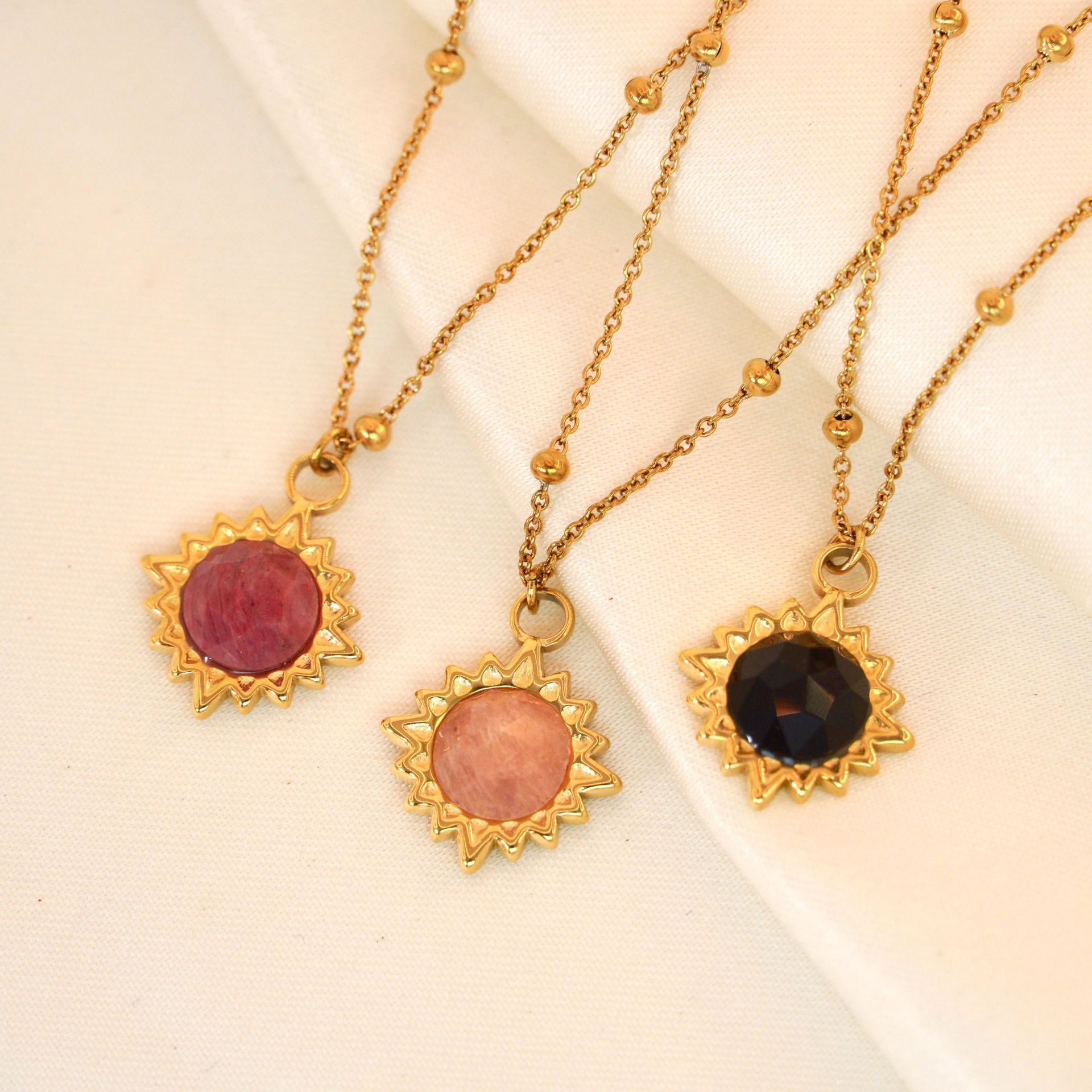Ion Plating (IP) Gold Plating Process Simple Style Geometric Natural Stone Titanium Steel Pendant Necklace In Bulk