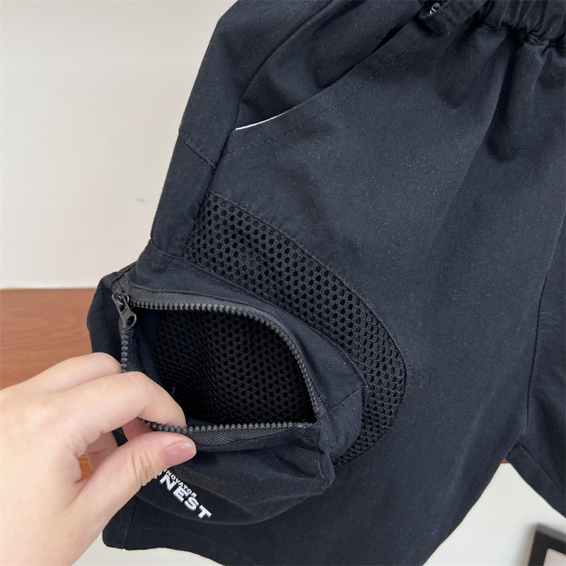 2024 Drenge Sommer Amerikanske Arbejdsshorts med Store Lommer til Børns Fritid Løse Vandvaskede Bomuldsbukser Over Knæ 5/4_voghion.com