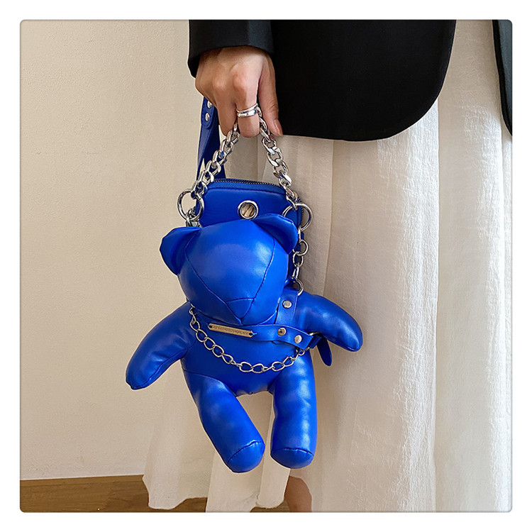 Women's Pu Leather Animal Bear Streetwear Chain Zipper Crossbody Bag display picture 3