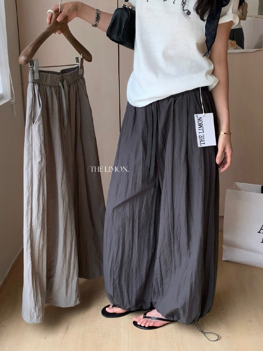 Quần culottes nữ ống rộng cạp cao rút dây, phong cách thể thao, mùa hè 2026 — Xanh lá cây nhạtcolor, xám đậm, màu đen, màu trắng chi tiết 16