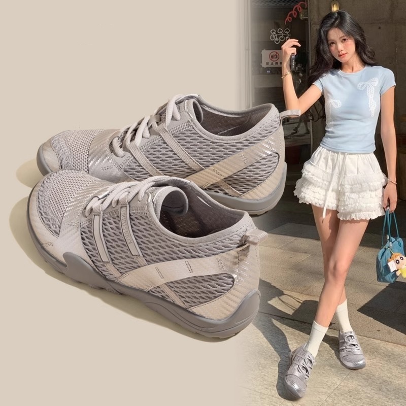 Guyun丨2025 夏の新スタイルのドイツのトレーニングシューズ裸足の靴女性のメッシュ通気性レトロカジュアルランニングスポーツシューズ|undefined