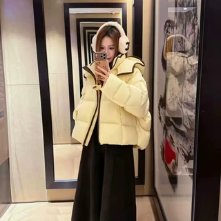 2026冬季新款撞色黑边连帽短款棉服女宽松豆腐面包服保暖时尚外套