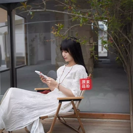 连衣裙;女式衬衫;女式T恤