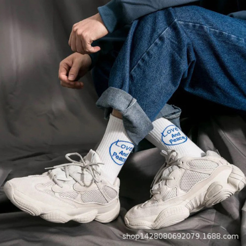 Foreign Trade Couple Cotton Socks, Instagram-Style White Sports Socks from Zhuji—Wholesale Basketball Long Socks for Men, Mid-Calf Style, Perfect for Spring and Autumn