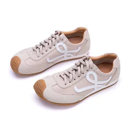 女式休闲单鞋;女式皮靴;平底拖鞋