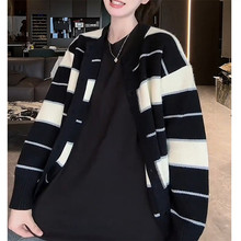 秋冬季加厚保暖宽松慵懒风中长款针织开衫撞色条纹圆领毛衣外套女