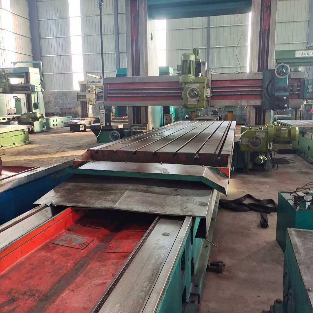 处理二手永立BXM2020F-4龙门铣床工作台宽度2米床身导轨中心距900