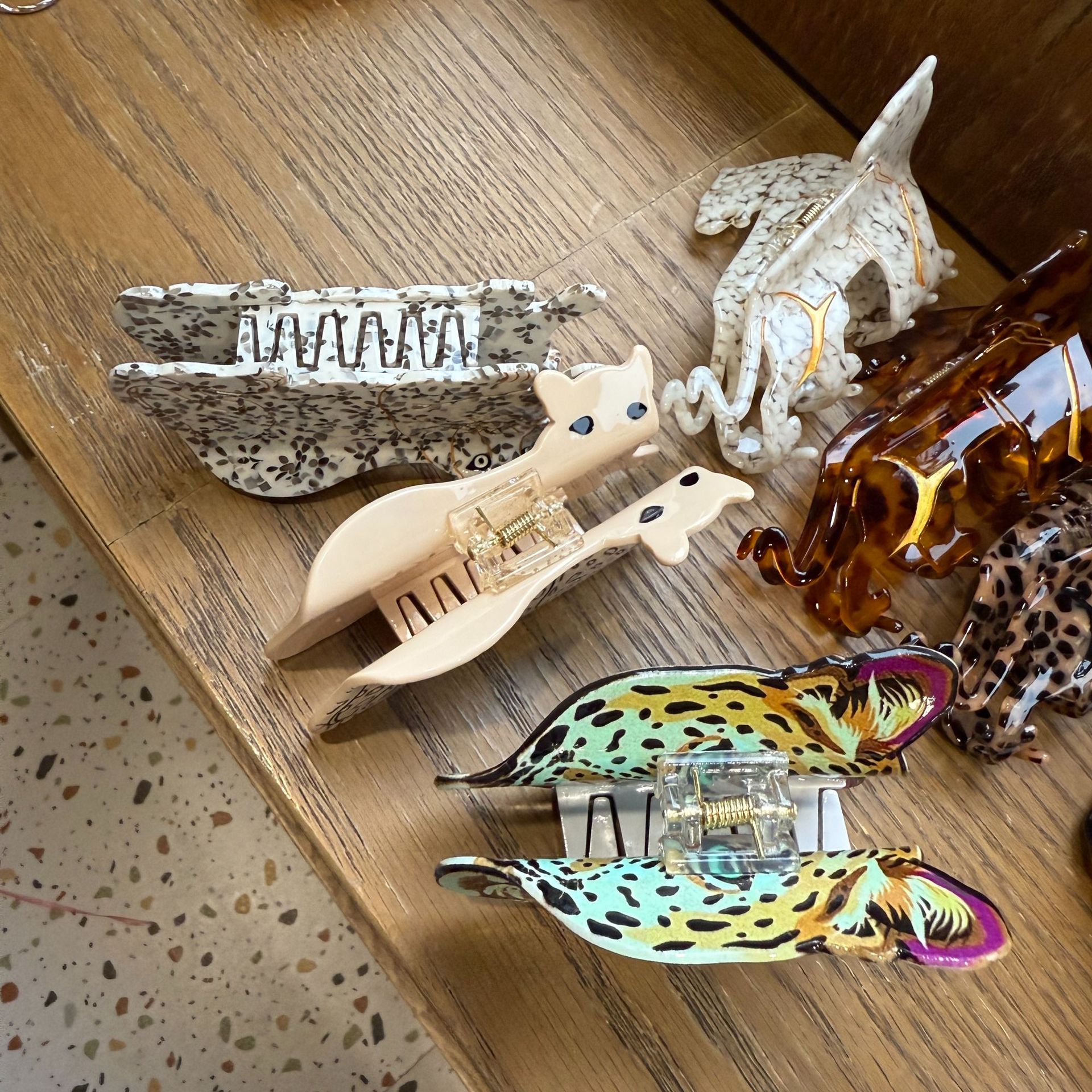 54g Weight Hair Claws Hair Accessories Type 1 Piece Quantity Casual, Daily Occasion Acrylic Material Lion, Jaguar, Tiger Pattern All Seasons Season Women's Gender Novelty Style Novelty Women's Lion Jaguar Tiger Arylic Hair Claws 1