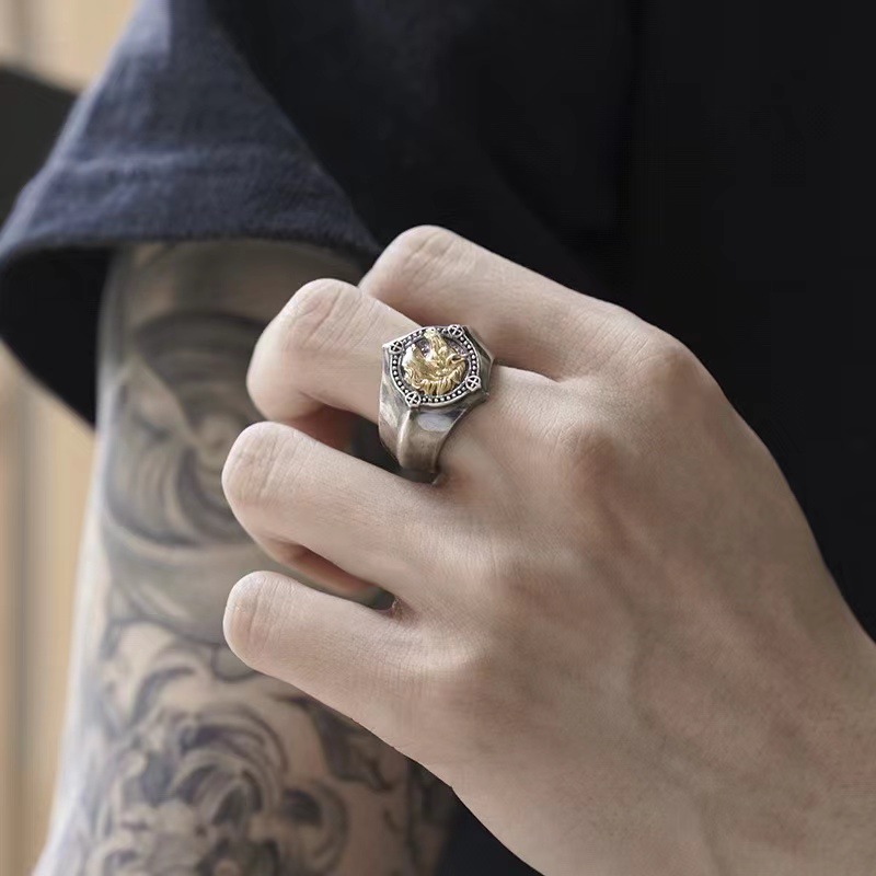 Vintage Medieval Warrior Warhorse Ring For Men Unique Badge Design_voghion.com