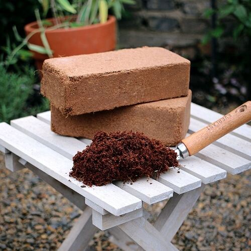 Coconut brick soil, coconut powder brick, shredded coconut brick, vegetable planting soil, flower soil, harmless soil, nutritious soil, climbing pet mat wholesale manufacturer