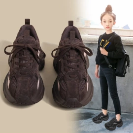 童皮靴;童凉鞋;童运动鞋