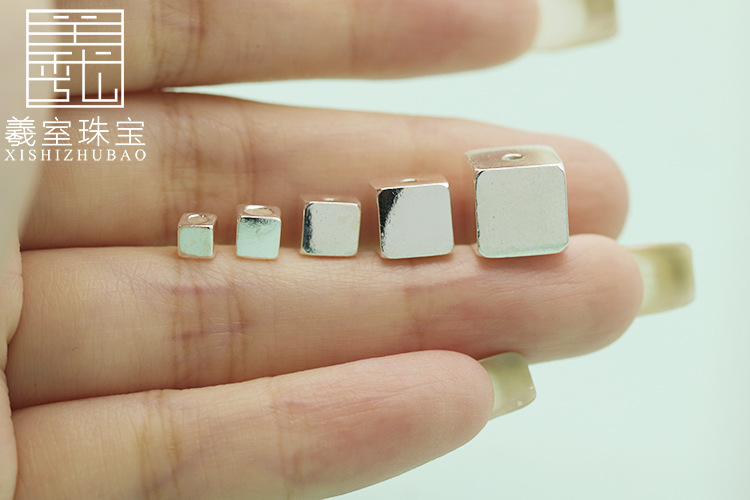 S925 Sterling Silver Spacer Beads Glossy Stereo Square Square Straight Hole Plain Silver Loose Beads DIY Silver Jewelry Bracelet Bead Accessories